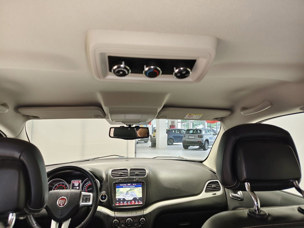 Fiat Freemont 2.0 Mjt 170 CV 4x4 Automatica Black Code (20)