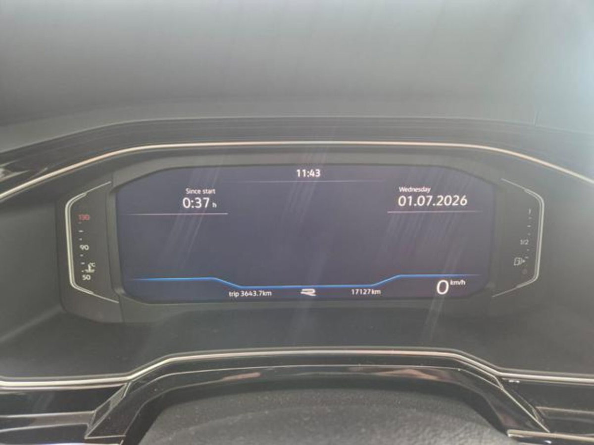 Volkswagen Taigo 1.0 tsi R-Line 115cv (6)