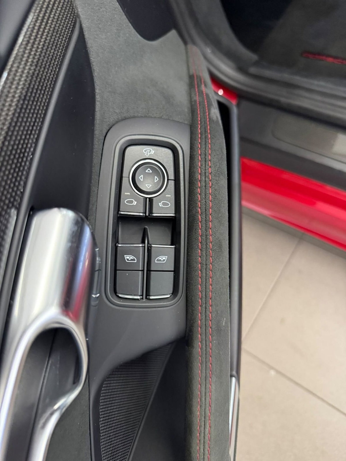 Porsche 718 Boxster  Boxster 4.0 GTS (15)