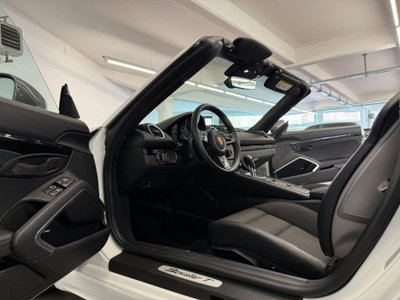 Porsche 718 Boxster  Boxster 2.0 T (14)
