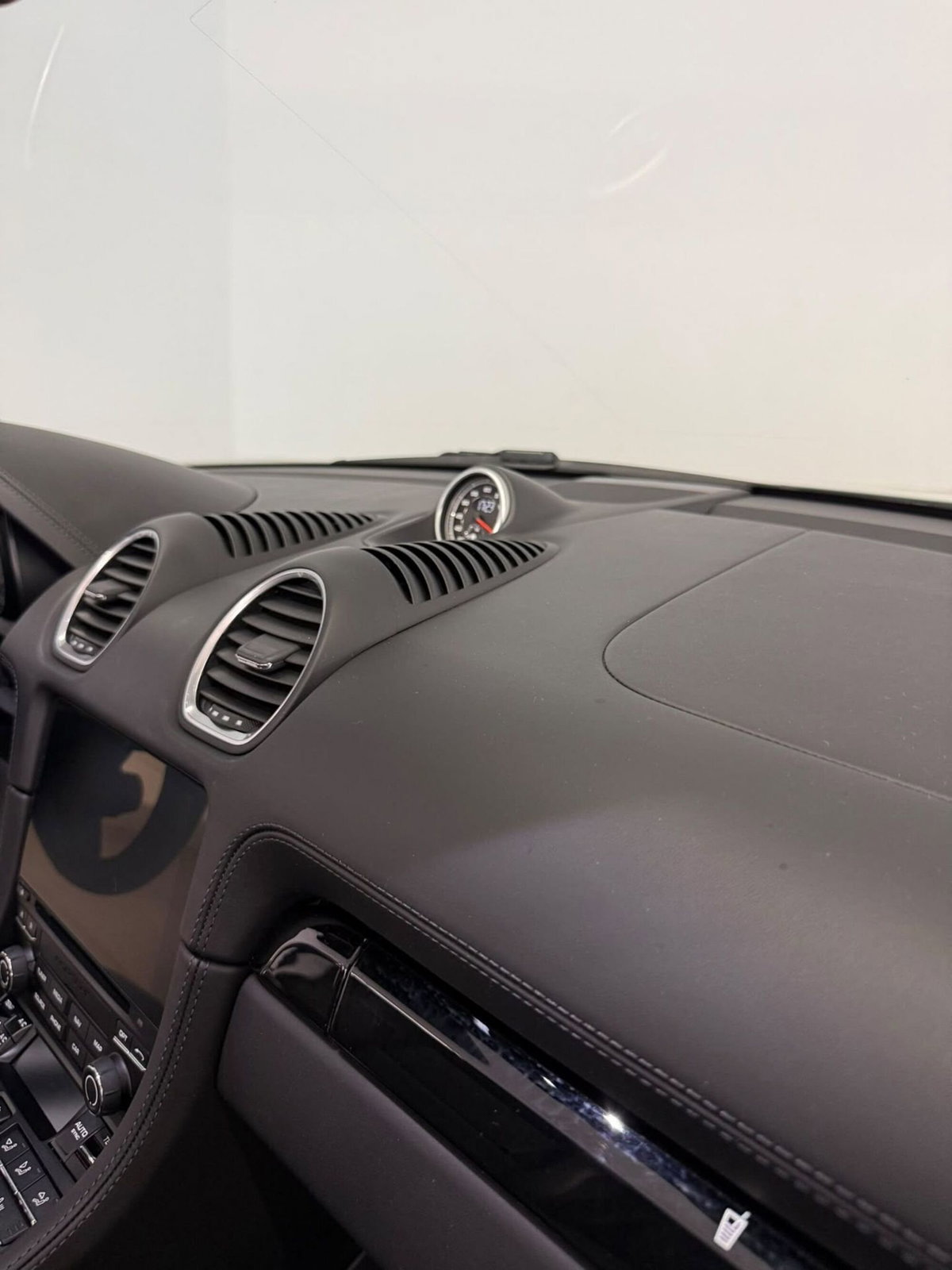 Porsche 718 Boxster  Boxster 2.0 T (8)