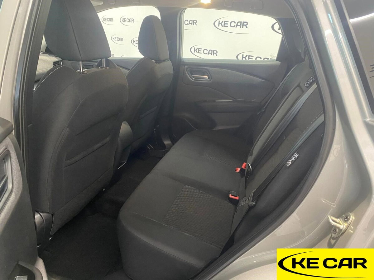 Nissan Qashqai 1.3 mhev Acenta 2wd 140cv (12)