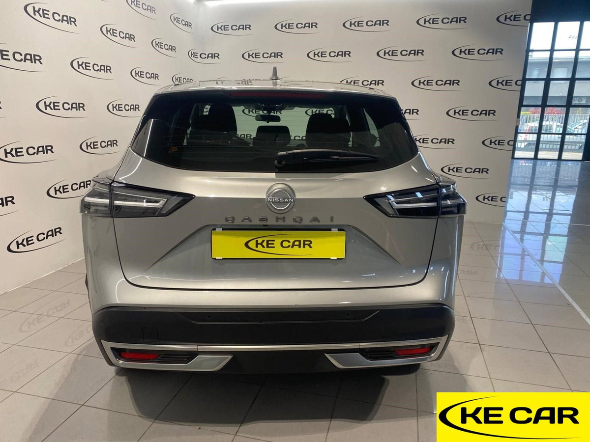 Nissan Qashqai 1.3 mhev Acenta 2wd 140cv (4)