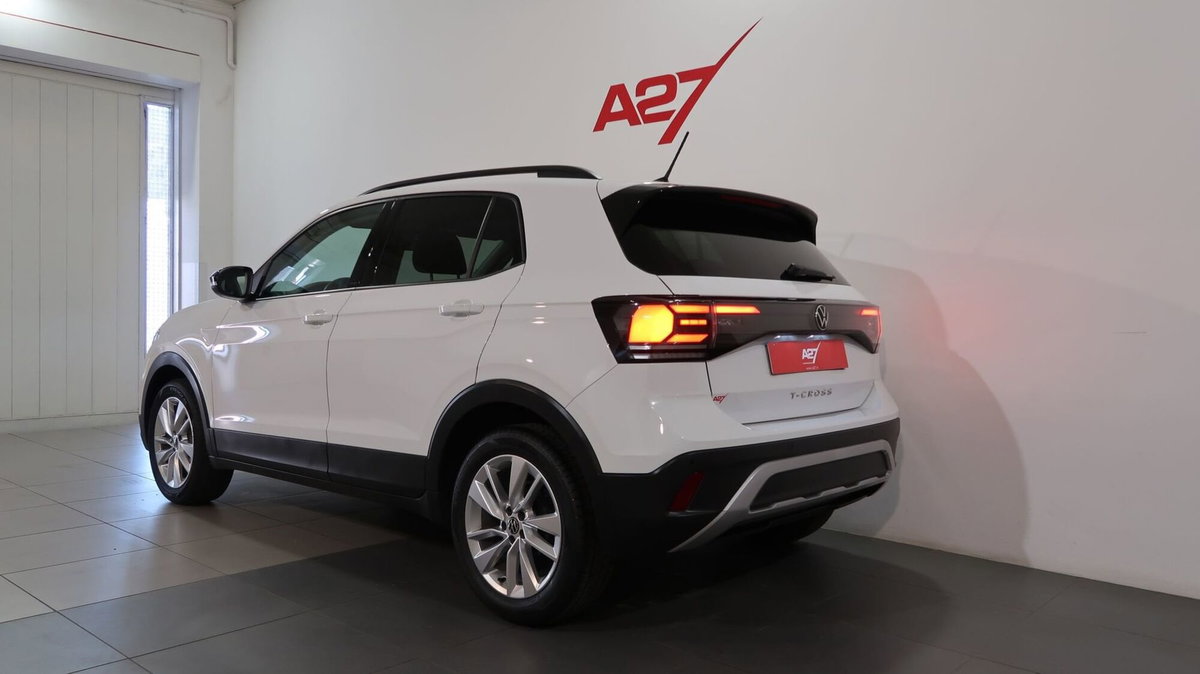 Volkswagen T-Cross 1.0 tsi Life 95cv (6)