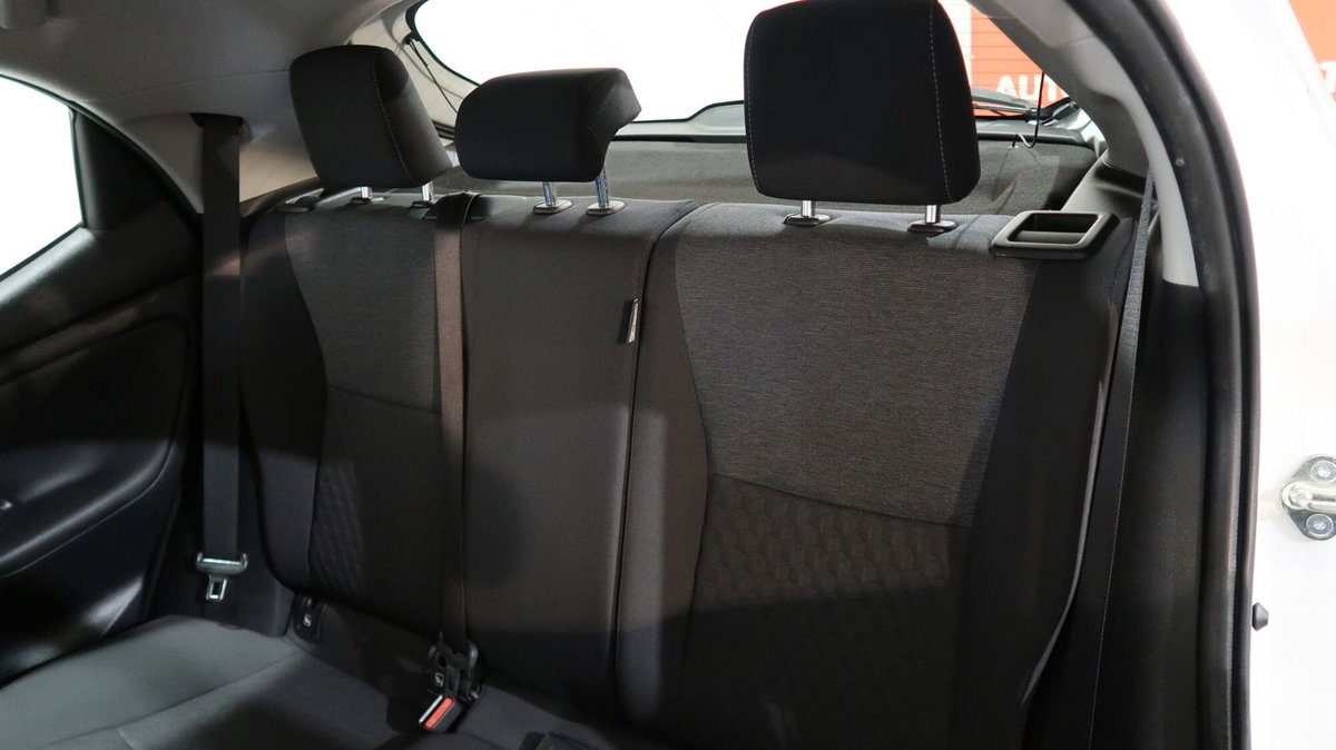 Toyota Yaris 1.5 Hybrid 5 porte Energy (13)