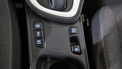 Toyota Yaris 1.5 Hybrid 5 porte Energy (19)