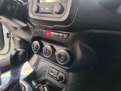 Jeep Renegade 1.6 Mjt 120 CV Limited (13)