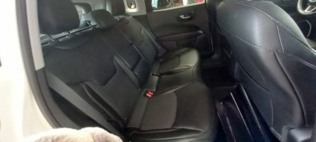 Jeep Compass 1.6 Multijet II 2WD Limited (9)