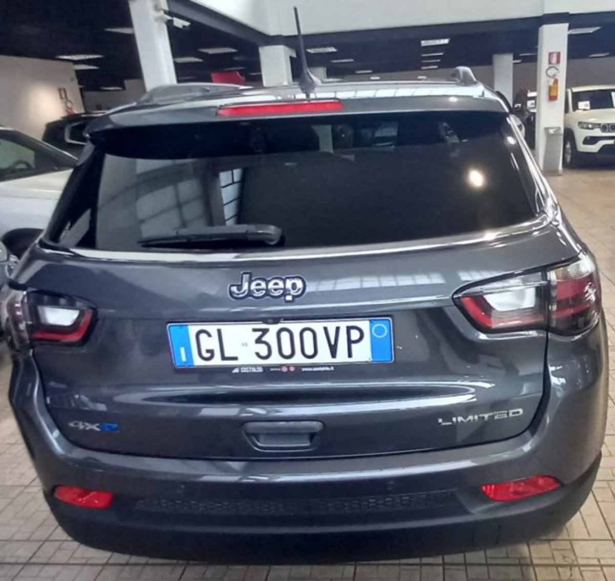 Jeep Compass 1.3 T4 190CV PHEV AT6 4xe Business Plus (4)