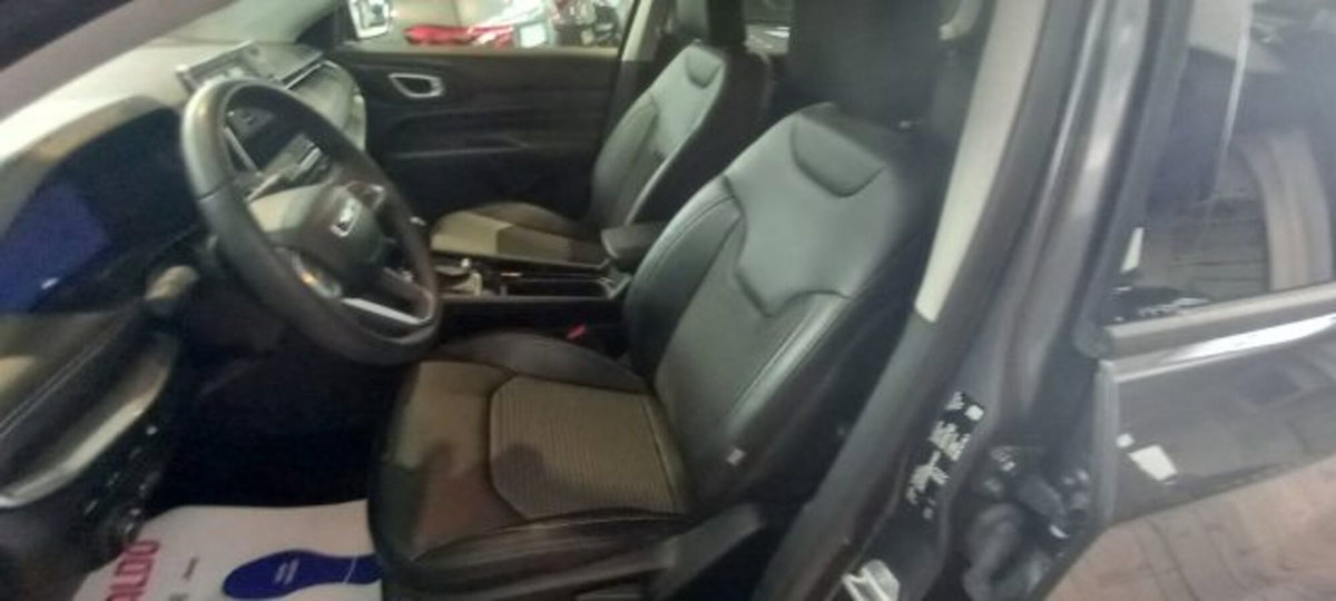 Jeep Compass 1.3 T4 190CV PHEV AT6 4xe Business Plus (6)