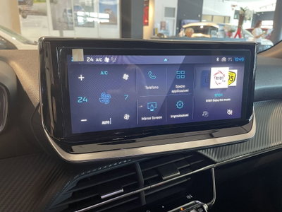 Peugeot 2008 1.2 hybrid Allure 145cv e-dcs6 (13)