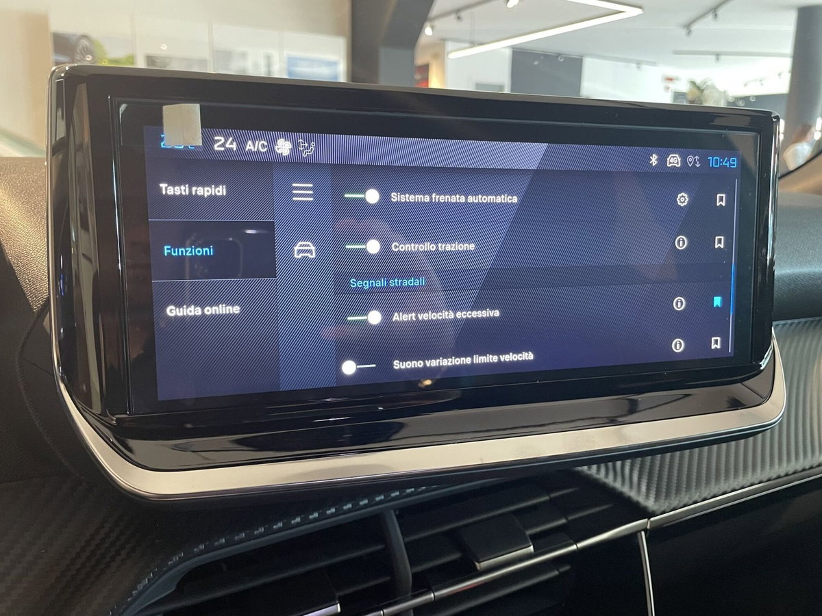 Peugeot 2008 1.2 hybrid Allure 145cv e-dcs6 (14)