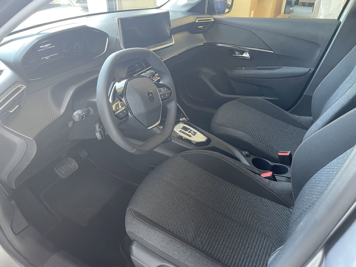 Peugeot 208 Turbo 110 S&S 5 porte Allure (8)