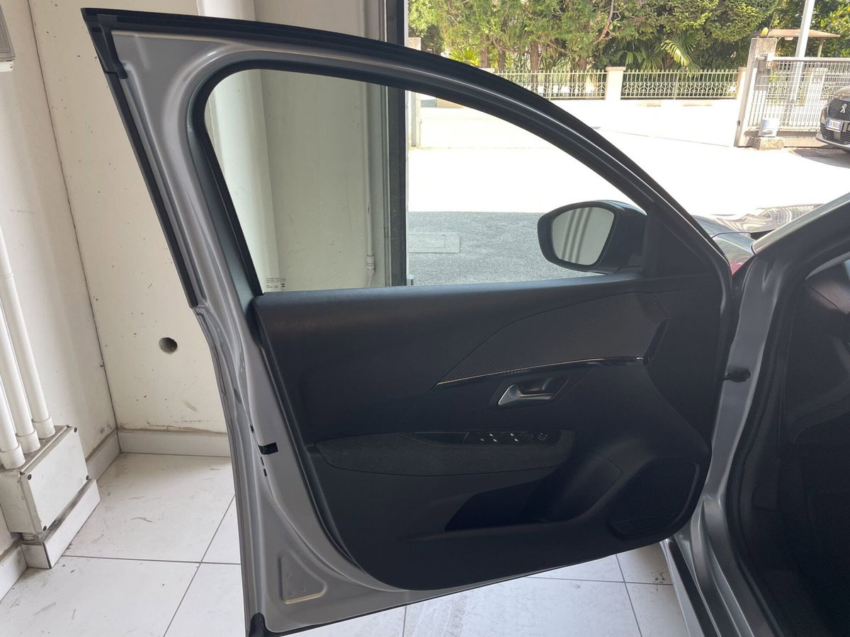 Peugeot 208 Turbo 110 S&S 5 porte Allure (9)