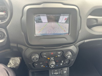 Jeep Renegade 1.4 MultiAir DDCT Limited (14)