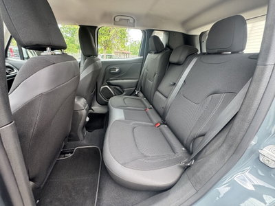 Jeep Renegade 1.4 MultiAir DDCT Limited (8)