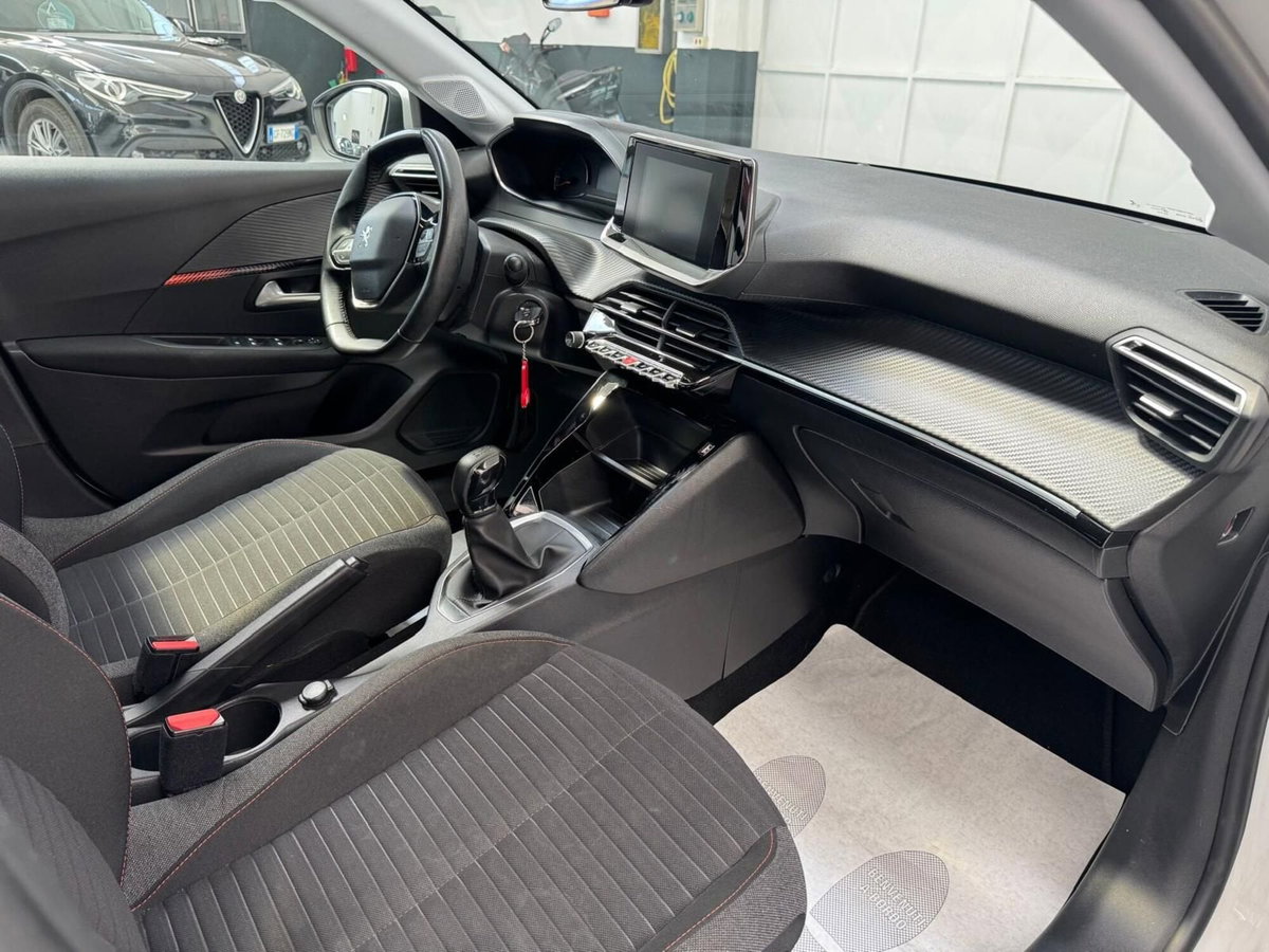 Peugeot 208 PureTech 75 Stop&Start 5 porte Allure Pack (6)