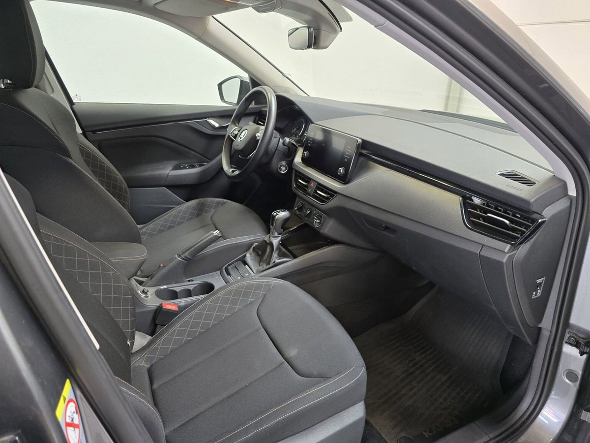 Skoda Kamiq 1.0 TSI 110 CV DSG Ambition (11)