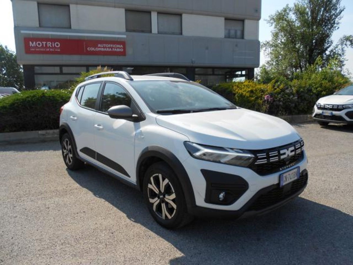 Dacia Sandero Stepway 1.0 tce Expression Eco-g 100cv (2)