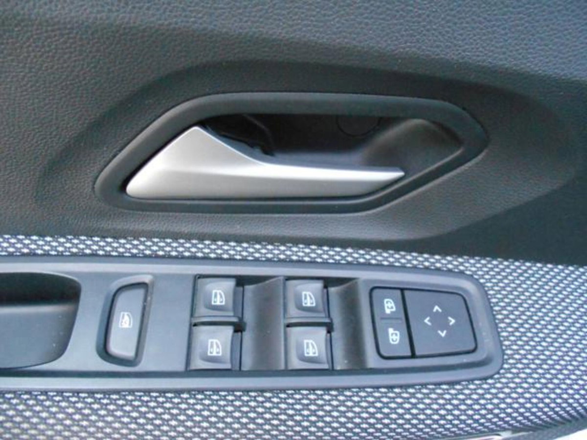 Dacia Sandero Stepway 1.0 tce Expression Eco-g 100cv (9)
