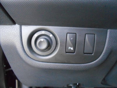 Dacia Sandero Stepway 1.0 TCe 100 CV ECO-G Comfort (17)