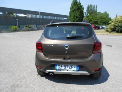 Dacia Sandero Stepway 1.0 TCe 100 CV ECO-G Comfort (3)