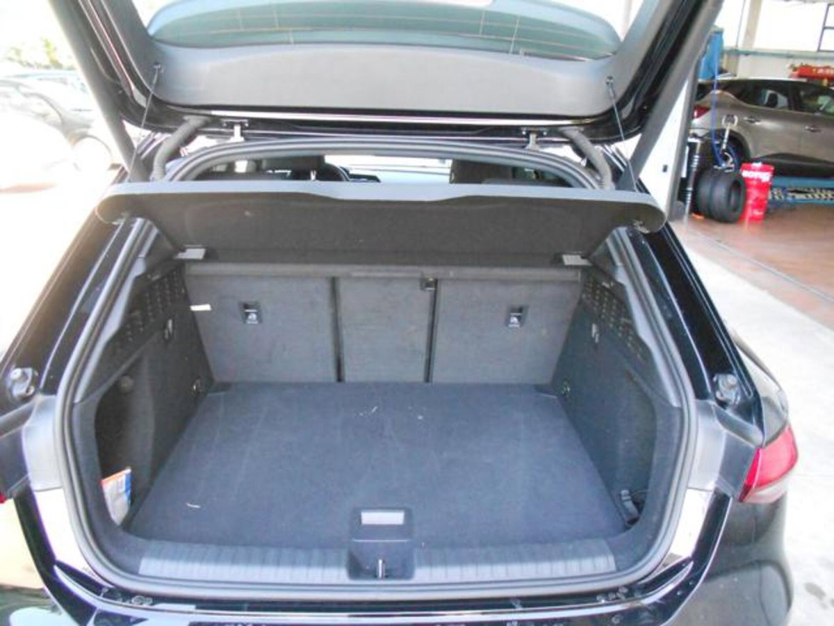 Audi A3 Sportback 35 TDI S tronic Business Advanced (14)