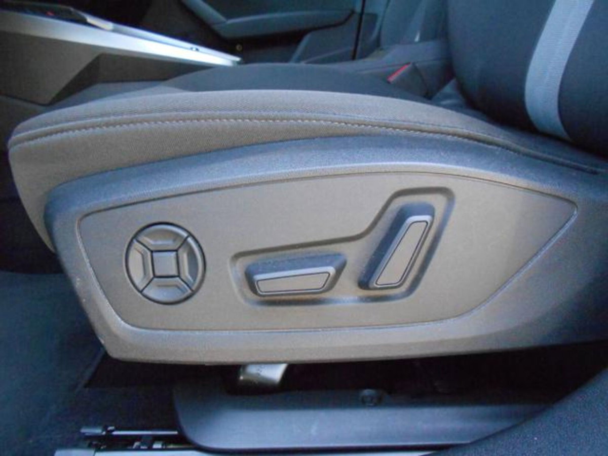 Audi A3 Sportback 35 TDI S tronic Business Advanced (16)