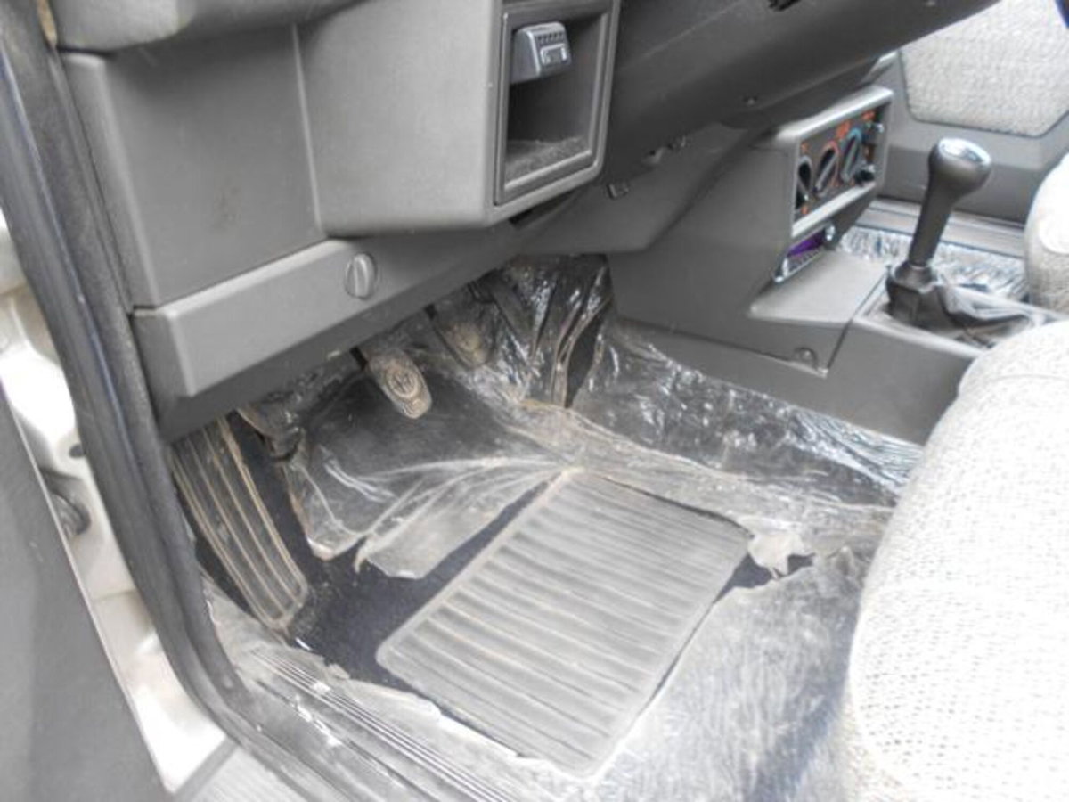 Alfa Romeo 75 1.6 (18)