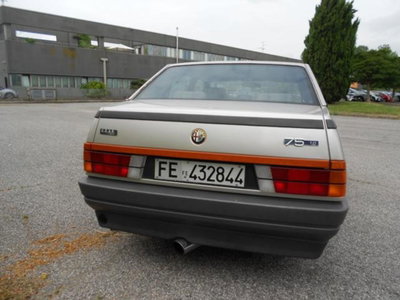 Alfa Romeo 75 1.6 (6)