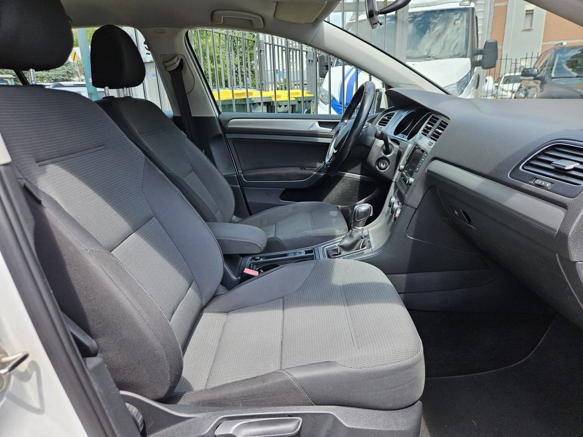 Volkswagen Golf 1.6 TDI 110 CV DSG 3p. Highline BlueMotion Technology (12)