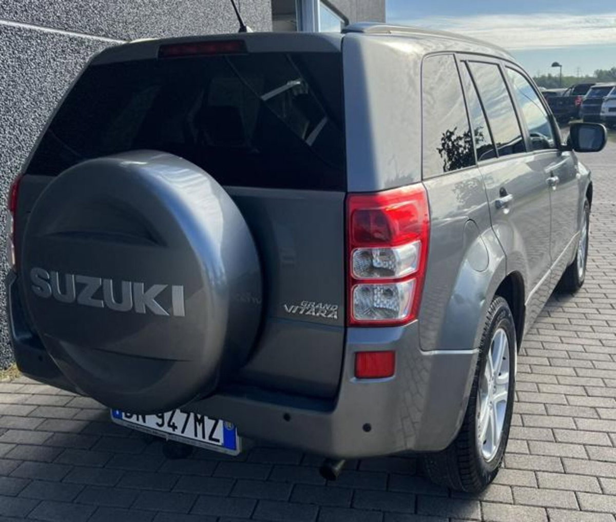 Suzuki Grand Vitara 1.9 DDiS 5 porte Evolution (11)