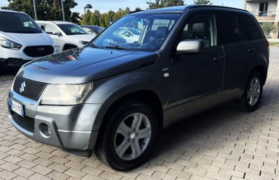 Suzuki Grand Vitara 1.9 DDiS 5 porte Evolution (14)
