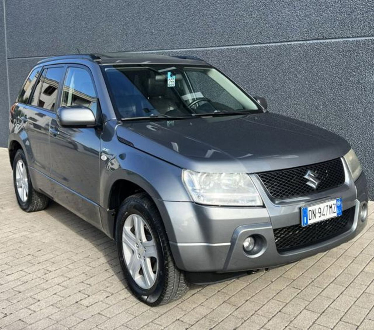 Suzuki Grand Vitara 1.9 DDiS 5 porte Evolution (5)