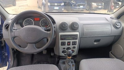 Dacia Logan Station Wagon MCV 1.6 16V 7 posti Lauréate (18)