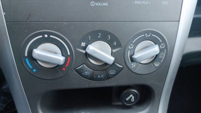 Opel Agila 1.0 12V 65CV (11)