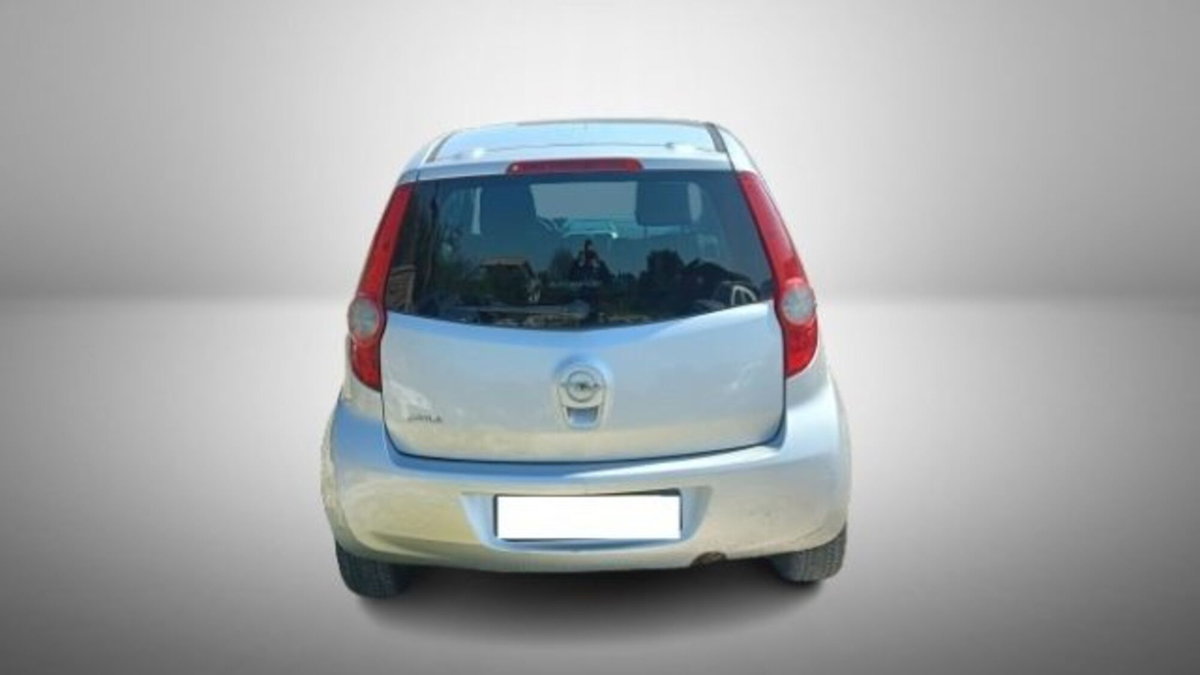 Opel Agila 1.0 12V 65CV (5)