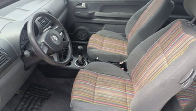 Volkswagen Fox 1.4 (13)
