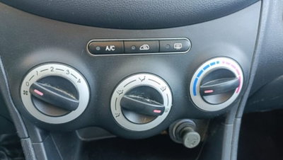 Hyundai i10 1.1 12V BlueDrive GPL Active (12)