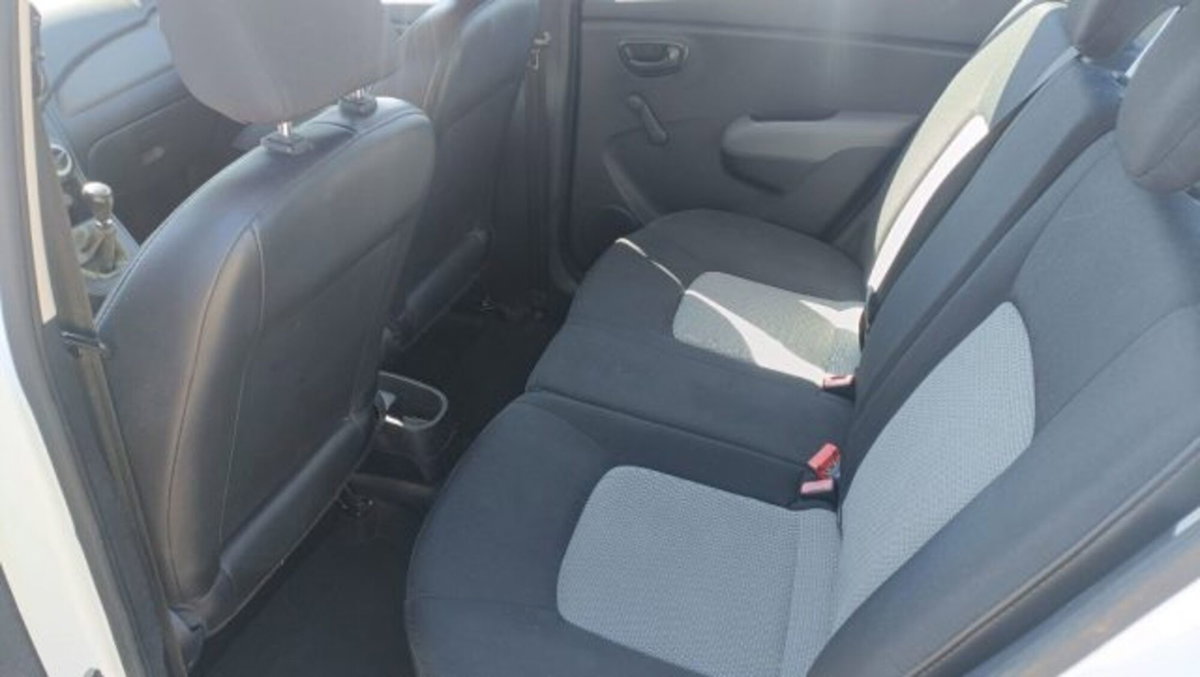 Hyundai i10 1.1 12V BlueDrive GPL Active (15)