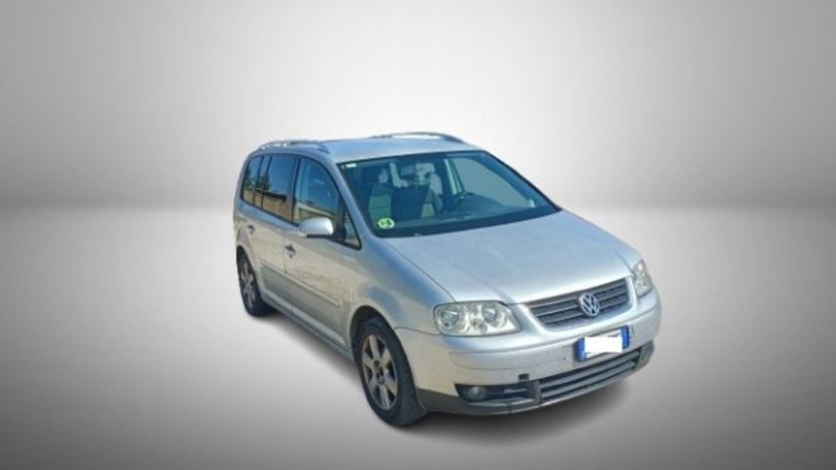 Volkswagen Touran 1.9 TDI 105CV DPF (3)