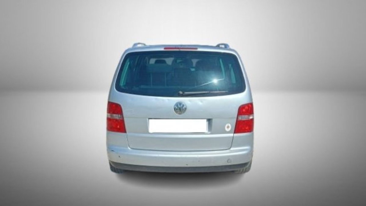 Volkswagen Touran 1.9 TDI 105CV DPF (7)