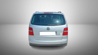 Volkswagen Touran 1.9 TDI 105CV DPF (7)
