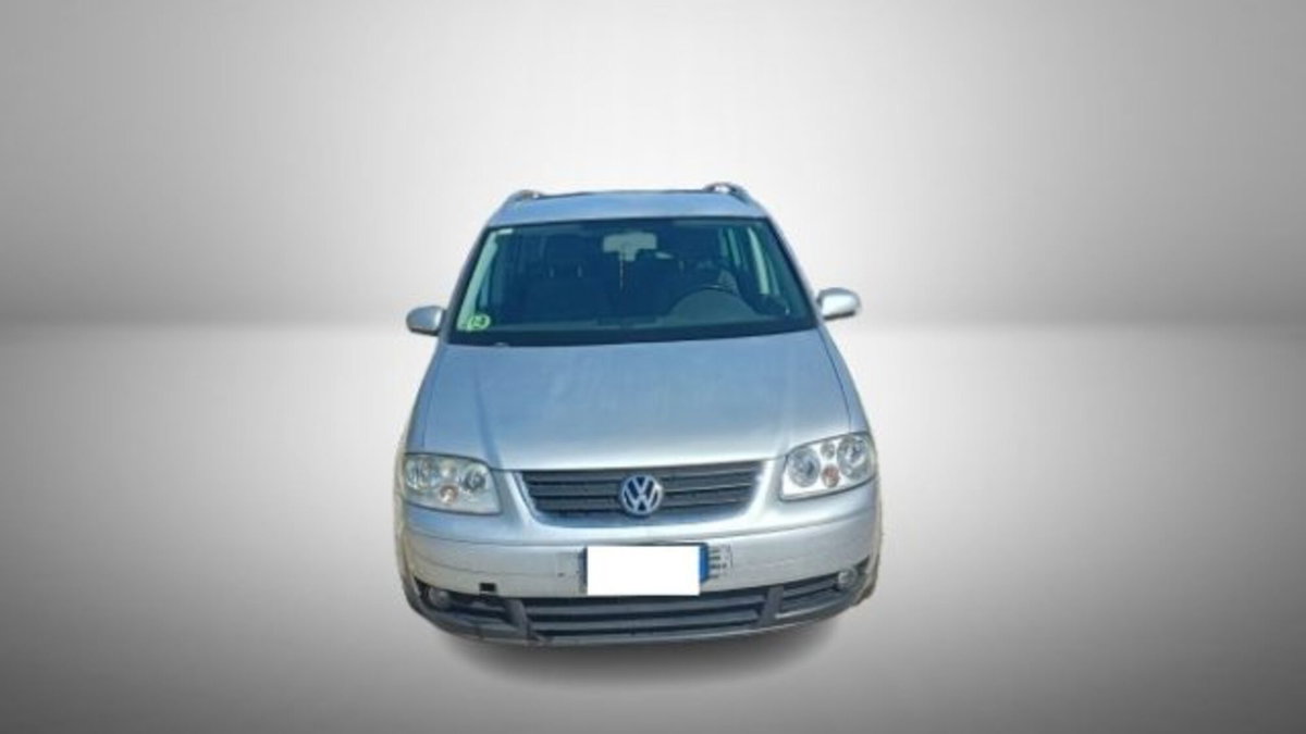 Volkswagen Touran 1.9 TDI 105CV DPF (9)