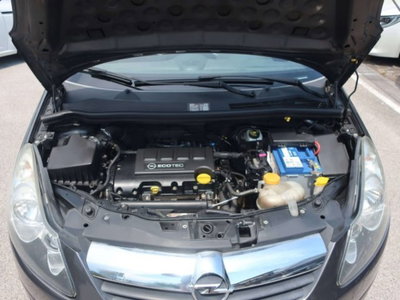 Opel Corsa 1.2 5 porte Edition (13)