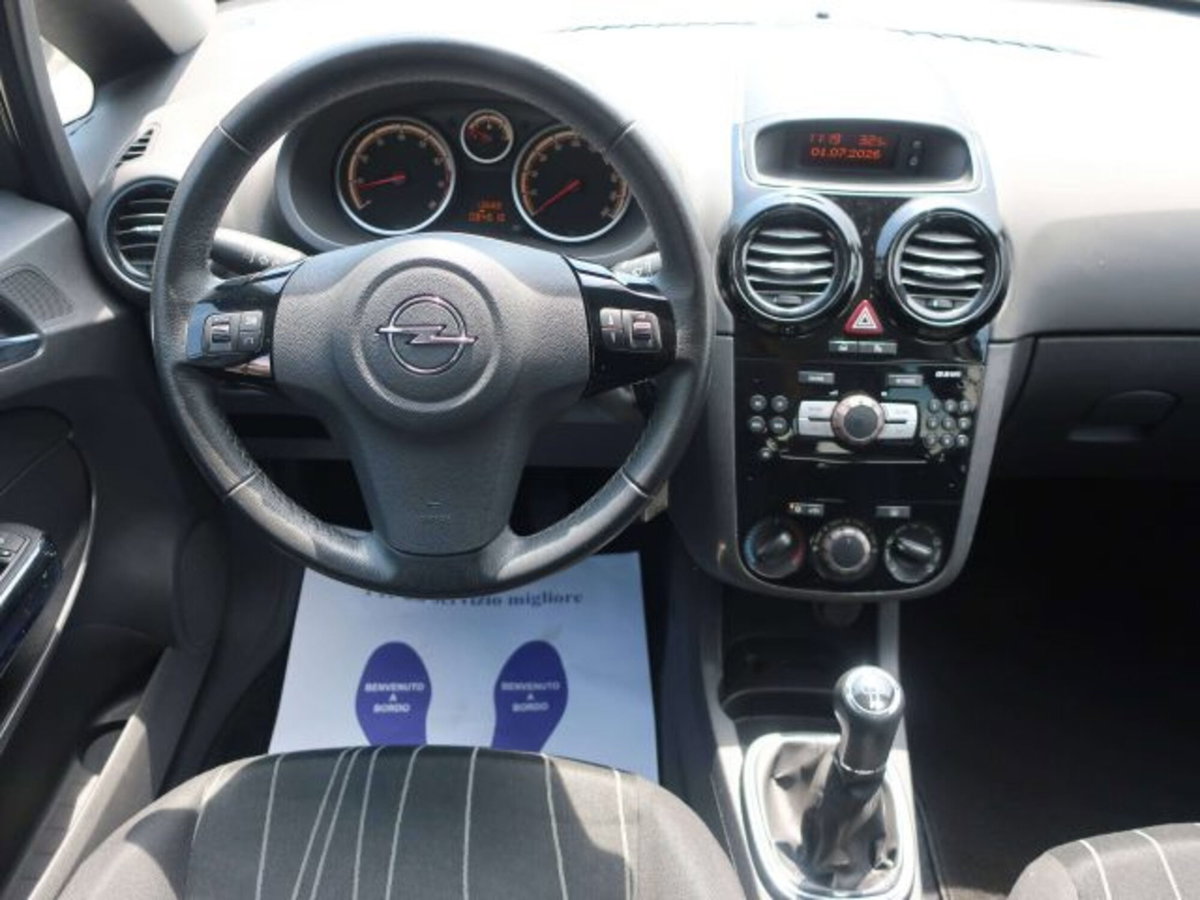 Opel Corsa 1.2 5 porte Edition (5)