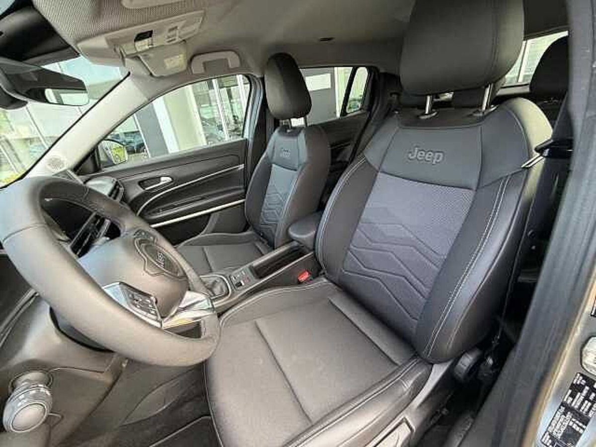 Jeep Avenger 1.2 turbo Summit fwd 100cv (12)