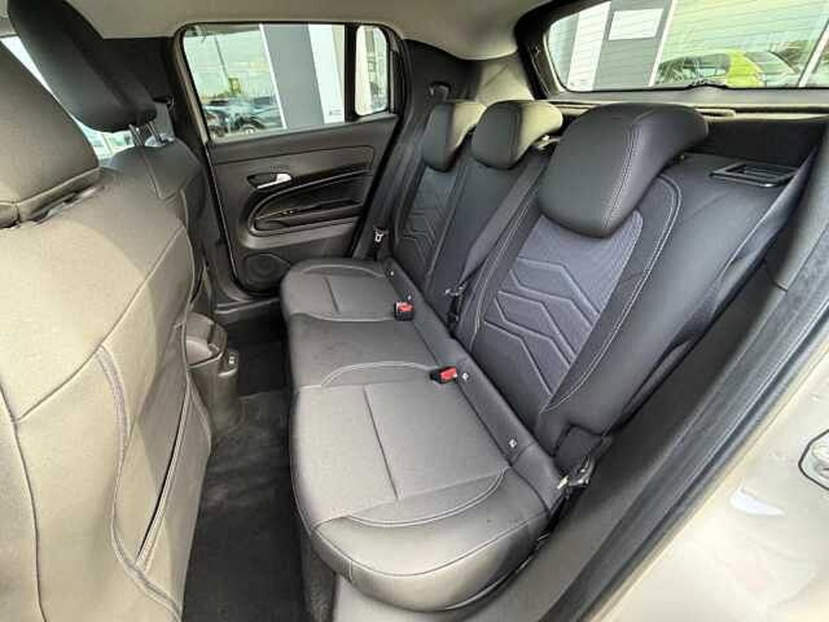 Jeep Avenger 1.2 turbo Summit fwd 100cv (10)