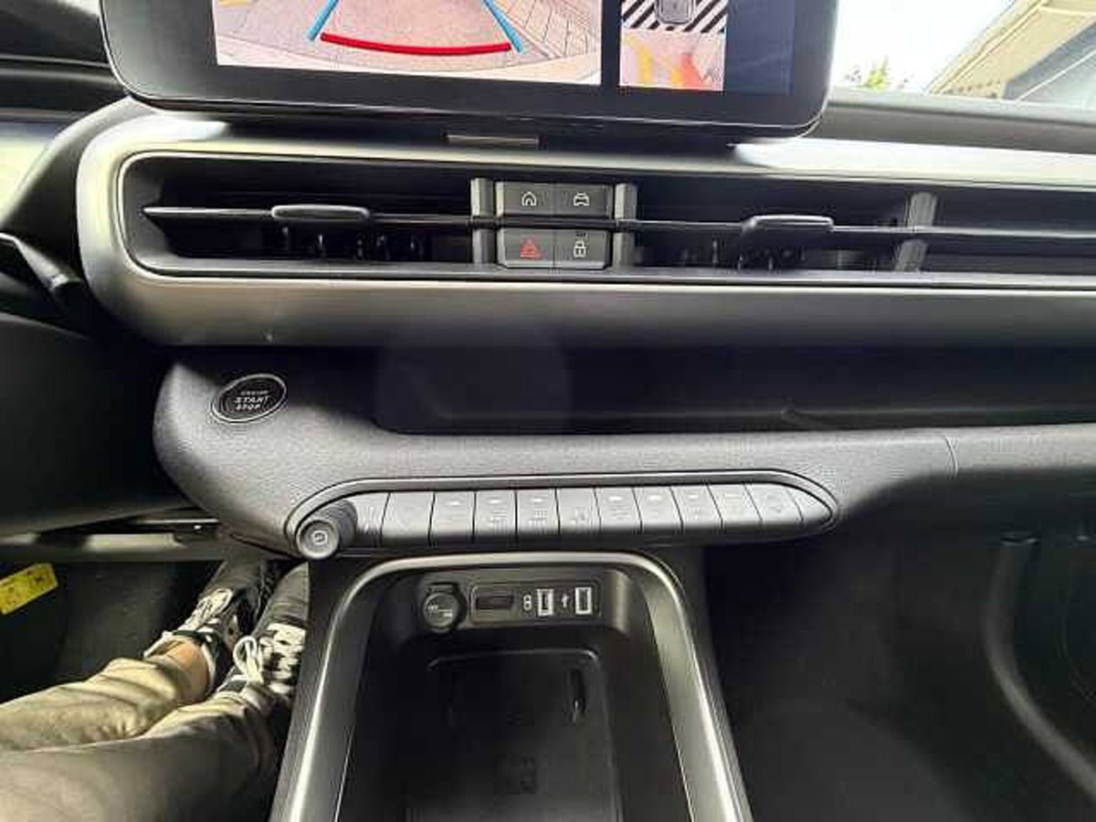 Jeep Avenger 1.2 turbo Summit fwd 100cv (15)
