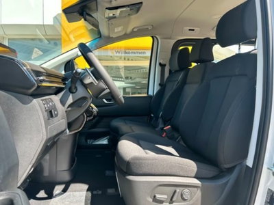 Hyundai Staria 1.6 hev 2wd auto (12)